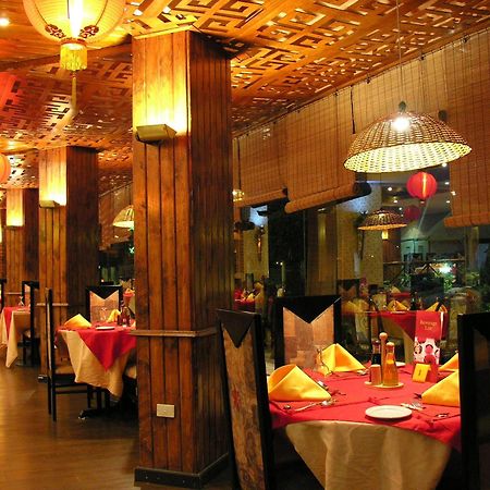 Pyramisa Hotel Luxor Bagian luar foto